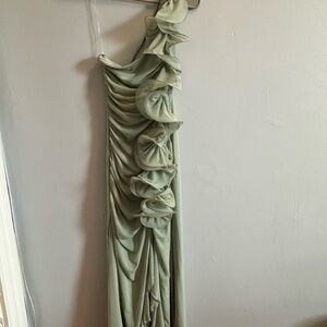 Elegant Green One-Shoulder Dress